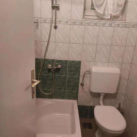 With Parking Space - 25161 Apartman Makarska