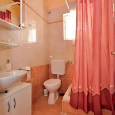 With Parking Space - 25161 Apartman *