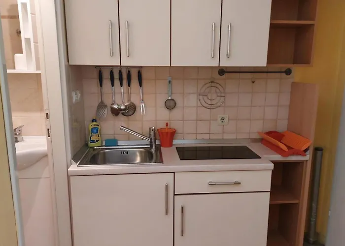 With Parking Space - 25161 Daire Makarska