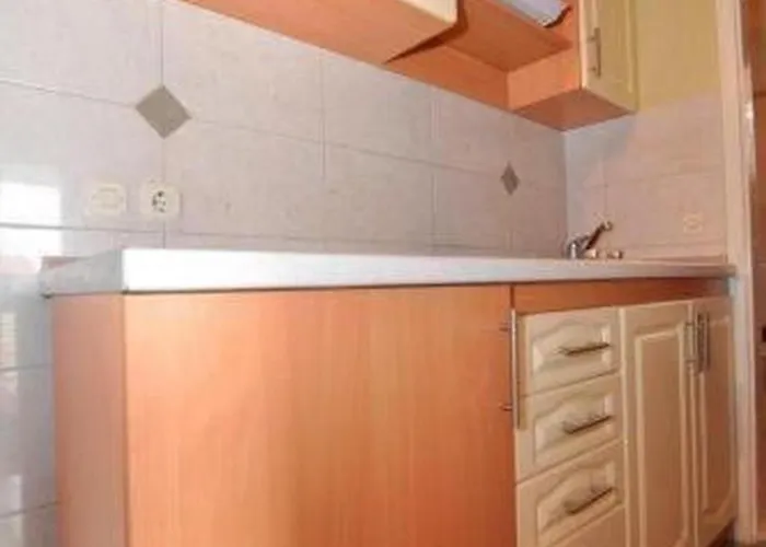 With Parking Space - 25161 Daire Makarska