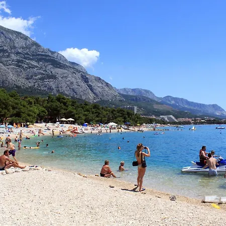 Apartman With Parking Space - 25161 Makarska